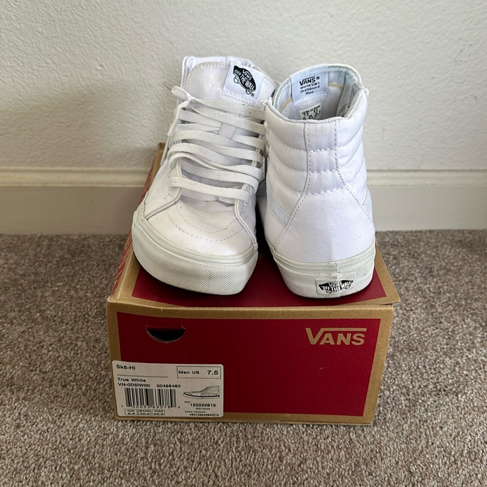 White sk8 hi